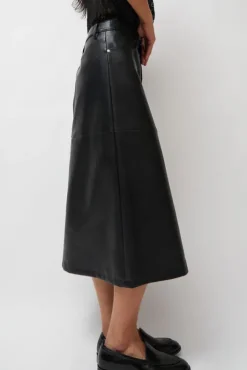 Outlet Aimee Skirt in Black Holiday Gift Guide|Collections