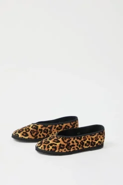 Outlet Ballet Pointes in Cheetah Holiday Gift Guide|Collections