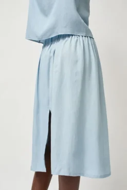 New Basic Skirt in Light Blue Tencel Collections|Skirts