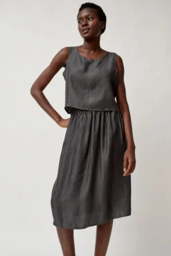 Fashion Basic Tank in Black Tencel Collections|Tops