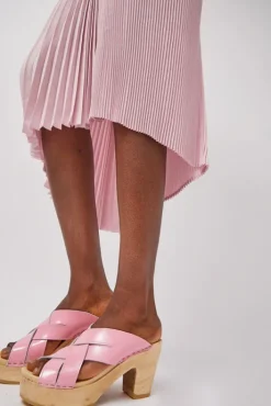 Discount Basket Clog on Platform in Pink Patent Sale Clogs|Collections