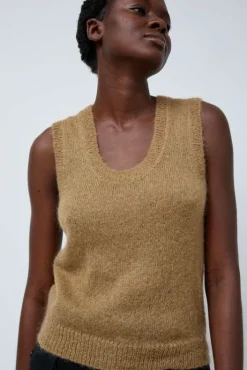 Outlet Carol U-Neck Vest in Khaki Collections|Sweaters