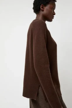 Fashion Cashmere Blend Crewneck Knit in Brown Collections|Sweaters