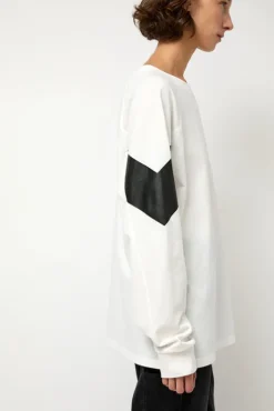 Hot Chevron Raglan Tee in White Collections|Tops
