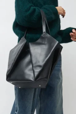 Clearance Corolla Bag in Black Holiday Gift Guide|Bags