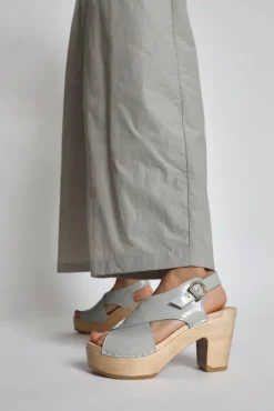 Clearance Crossover Clog on Platform in Dove Patent Sale Clogs|Collections