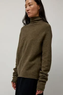 Fashion Daily Sweater in Forest Green Sweaters|Clothing