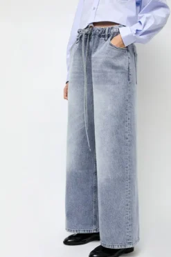 Outlet Denim Sharing Pants in Light Blue Denim|Shorts & Pants
