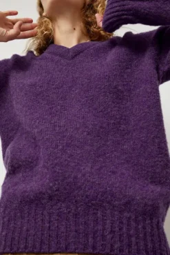 Sale Future Memories V Neck Sweater in Lavender Holiday Gift Guide|Sweaters