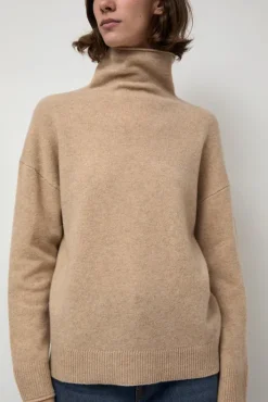 Hot Gal Sweater in Linen Holiday Gift Guide|Sweaters