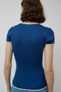Clearance Jaya Seamless Top in Navy Collections|Tops