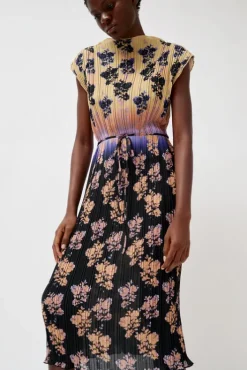 Outlet Julien Dress in Dip Dye Shadow Floral Holiday Gift Guide|Collections