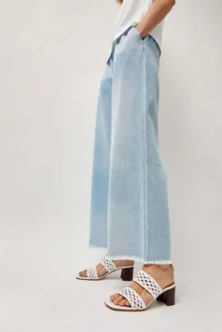New Laurel in White Collections|Clogs And Shoes