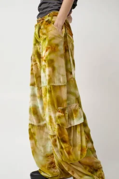 Best Lawn Cargo Pant in Sage Molten Floral Shorts & Pants|Clothing