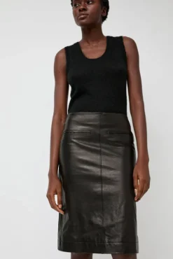 Best Leather Midi Skirt in Black Skirts|Clothing