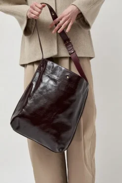 Best Le Enzo Crispy Bag in Bordeaux and Crispy Cerise Noire Holiday Gift Guide|Bags