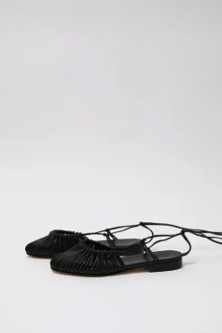 Best Mantera Sandal in Black Collections|Clogs And Shoes