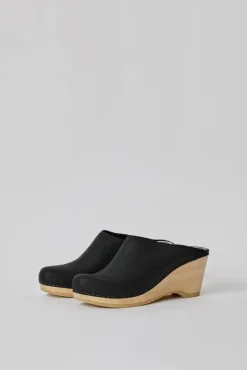 Outlet New School Clog on Wedge in Black Collections|Clog Sandals And Shoes