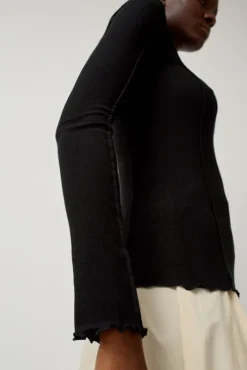 Hot Omato Long Sleeve Top in Black Collections|Tops