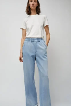Discount Polly Elastic Waist Jean in Light Blue Collections|Shorts & Pants