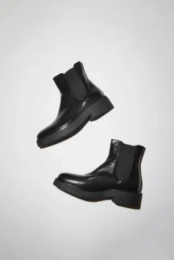 Clearance Pull on Crepe Sole Boot in Nero Collections|Clogs And Shoes