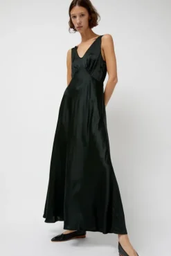 Outlet Reine Dress in Black Dresses|Clothing