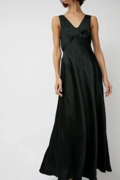 Outlet Reine Dress in Black Dresses|Clothing
