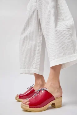 Sale Simone Clog on Mid Heel in Red Patent Sale Clogs|Collections