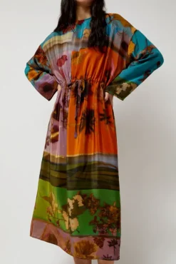 New Simple Dress in Print G Holiday Gift Guide|Collections