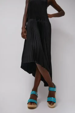 Hot Two Strap Clog on Mid Heel in Turquoise Patent with Eyelets Sale Clogs|Collections