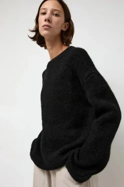 Fashion Vello Crewneck in Black Sweaters|Clothing