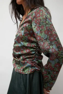 Hot Vienna Top in Wine Garden Collections|Clothing