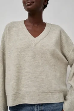 Outlet Wide V Neck in Carrara Collections|Sweaters
