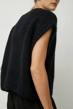 Best Yume Vest in Black Sweaters|Clothing
