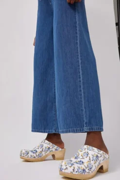 Clearance Old School Clog on Mid Heel in Blue Rose Patent Sale Clogs|Collections