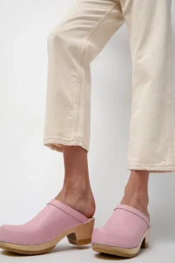 Discount Old School Clog on Mid Heel in Light Pink Sale Clogs|Collections